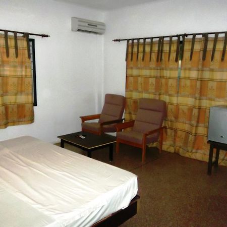 Eden Lodge Cape Coast Exterior foto